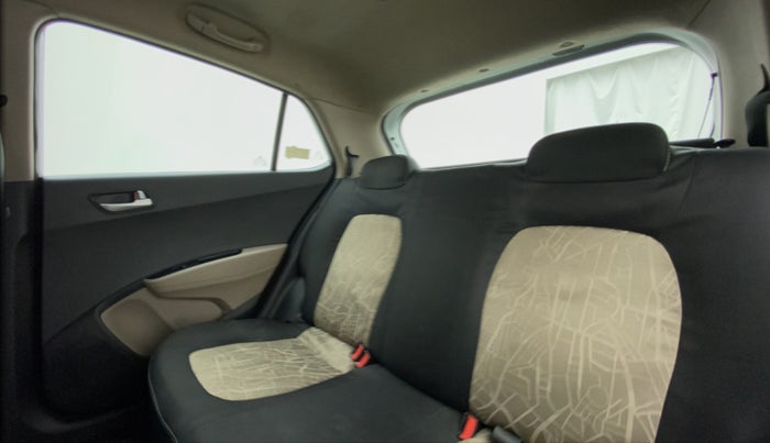 2014 Hyundai Grand i10 SPORTZ 1.2 KAPPA VTVT, Petrol, Manual, 25,208 km, Right Side Rear Door Cabin