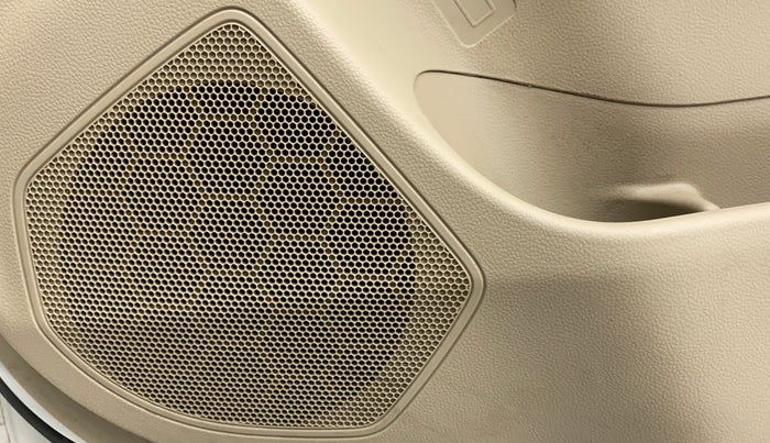 2022 Maruti Dzire ZXI CNG, CNG, Manual, 13,441 km, Speaker