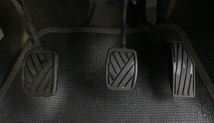 2022 Maruti Dzire ZXI CNG, CNG, Manual, 13,441 km, Pedals