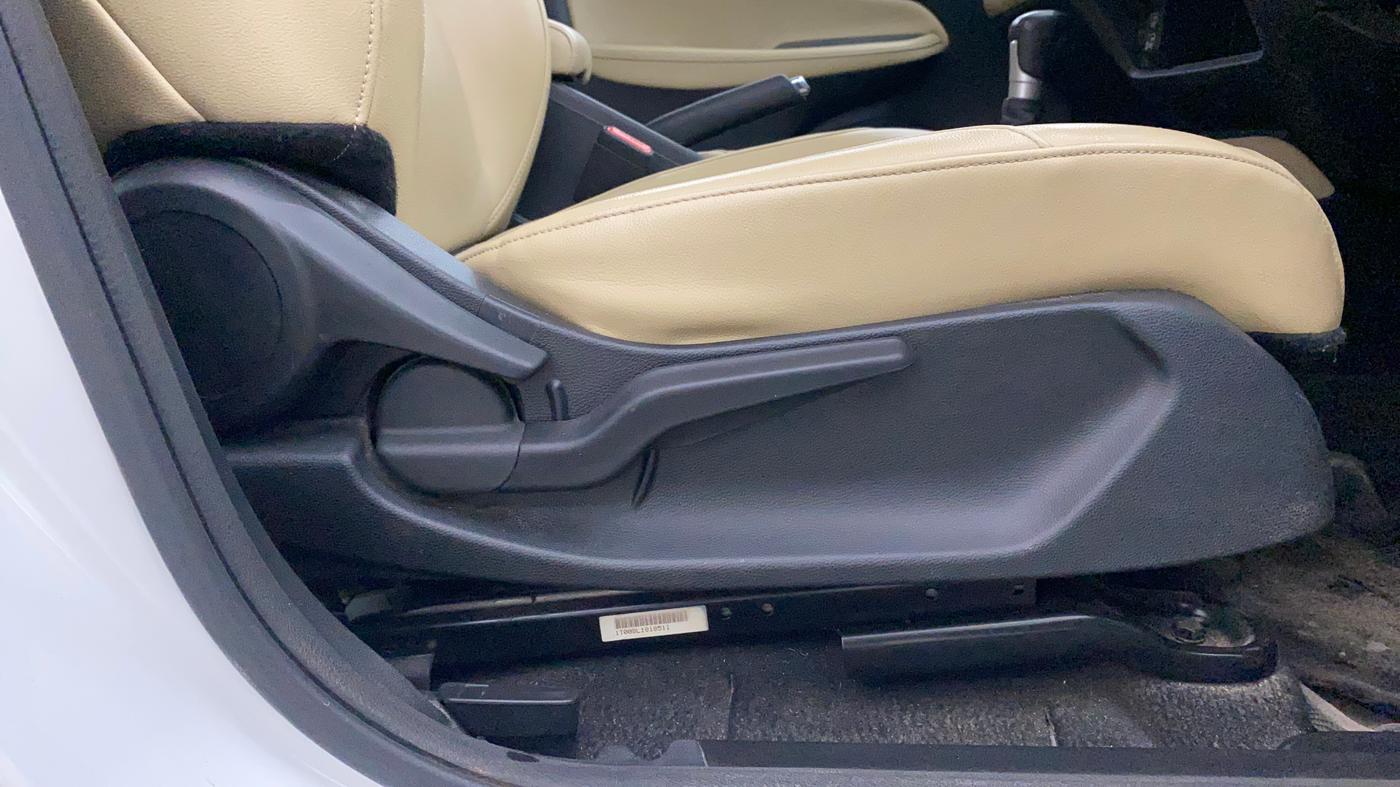2022 Honda City 1.5L I-VTEC ZX CVT, Petrol, Automatic, 83,559 km, Driver Side Adjustment Panel