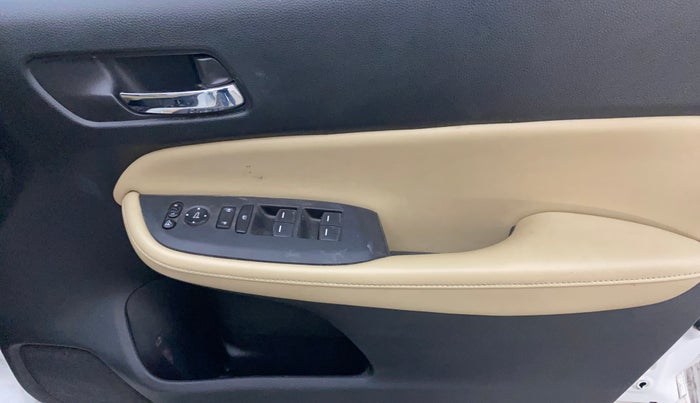 2022 Honda City 1.5L I-VTEC ZX CVT, Petrol, Automatic, 83,559 km, Driver Side Door Panels Control