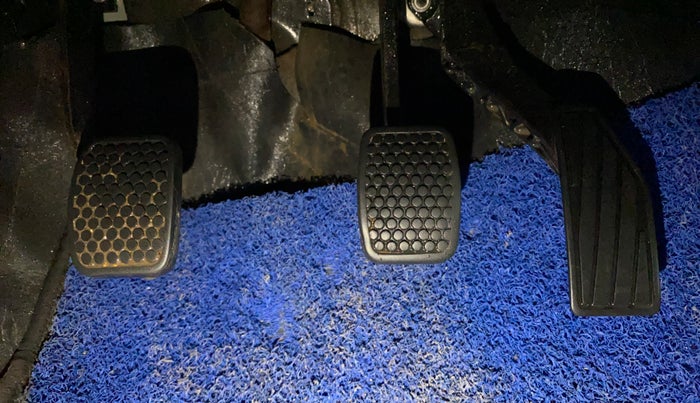 2016 Maruti Alto K10 VXI, Petrol, Manual, 79,244 km, Pedals