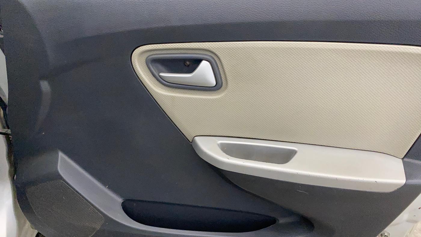 2016 Maruti Alto K10 VXI, Petrol, Manual, 79,284 km, Driver Side Door Panels Control