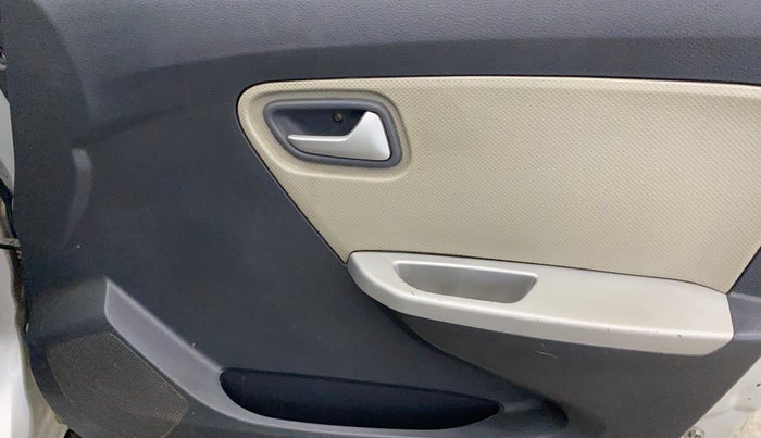 2016 Maruti Alto K10 VXI, Petrol, Manual, 79,244 km, Driver Side Door Panels Control