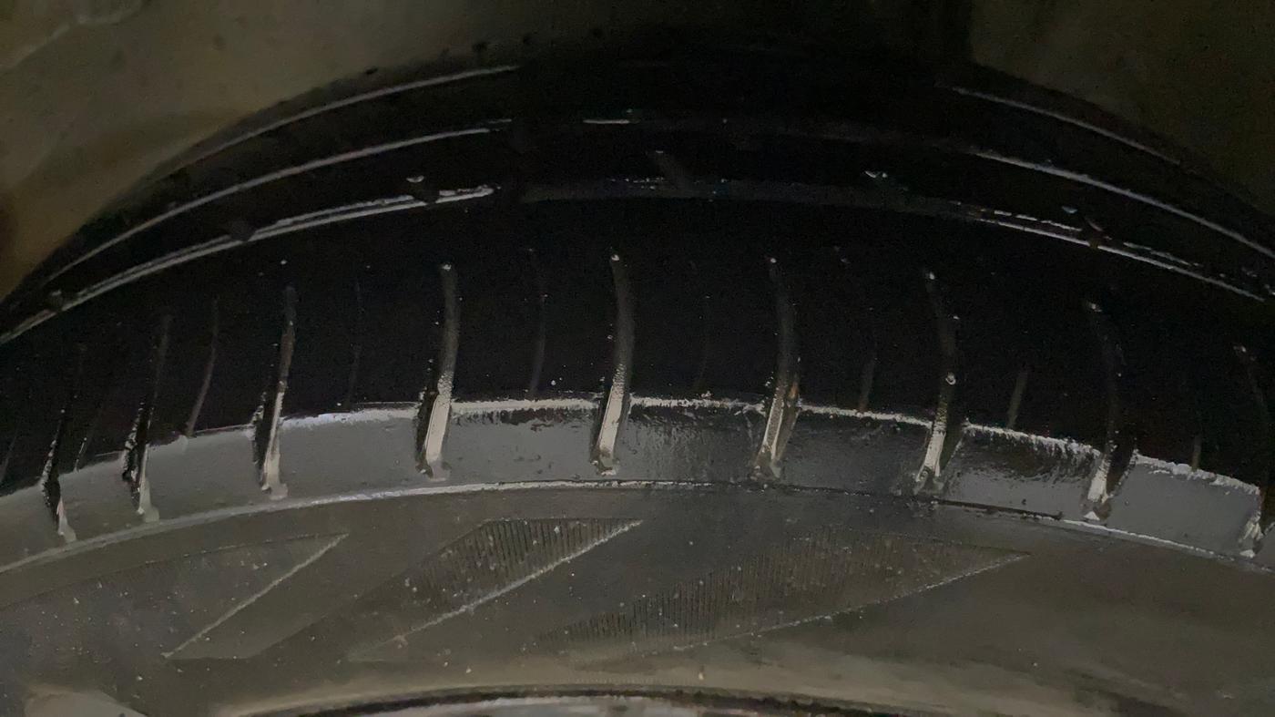 2016 Maruti Alto K10 VXI, Petrol, Manual, 79,284 km, Left Front Tyre Tread