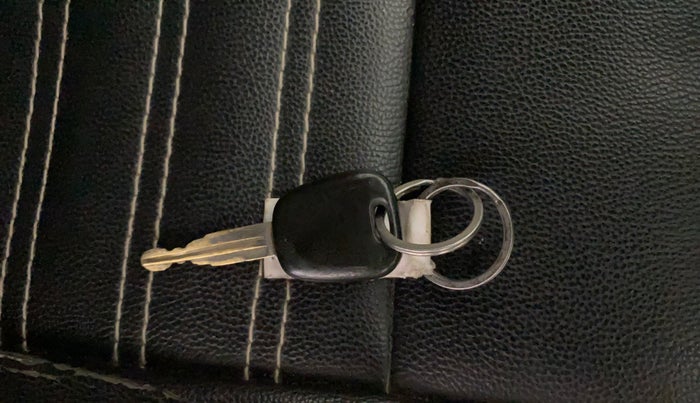 2016 Maruti Alto K10 VXI, Petrol, Manual, 79,244 km, Key Close Up