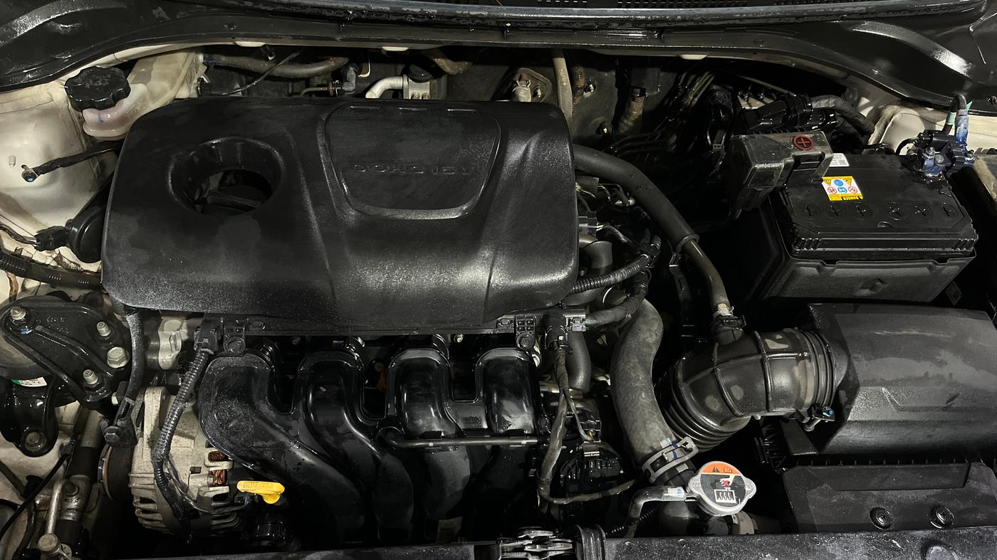 2019 Hyundai Verna 1.6 VTVT SX, Petrol, Manual, 34,369 km, Engine View