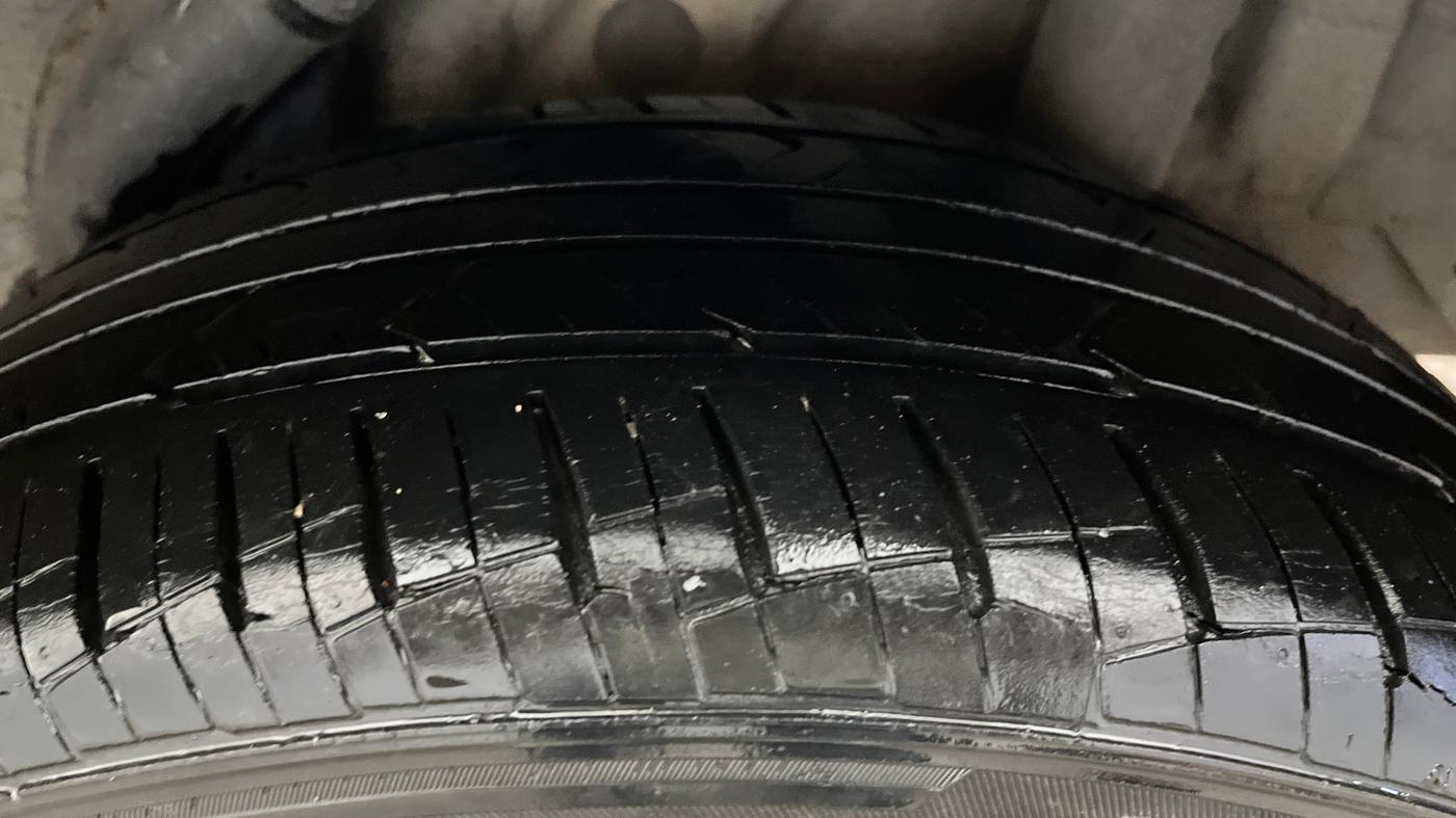 2019 Hyundai Verna 1.6 VTVT SX, Petrol, Manual, 34,369 km, Left Rear Tyre Tread