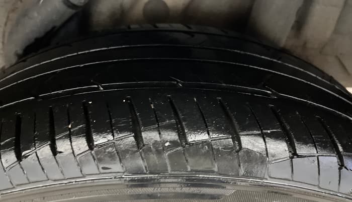 2019 Hyundai Verna 1.6 VTVT SX, Petrol, Manual, 34,369 km, Left Rear Tyre Tread