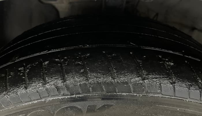 2019 Hyundai Verna 1.6 VTVT SX, Petrol, Manual, 34,369 km, Left Front Tyre Tread