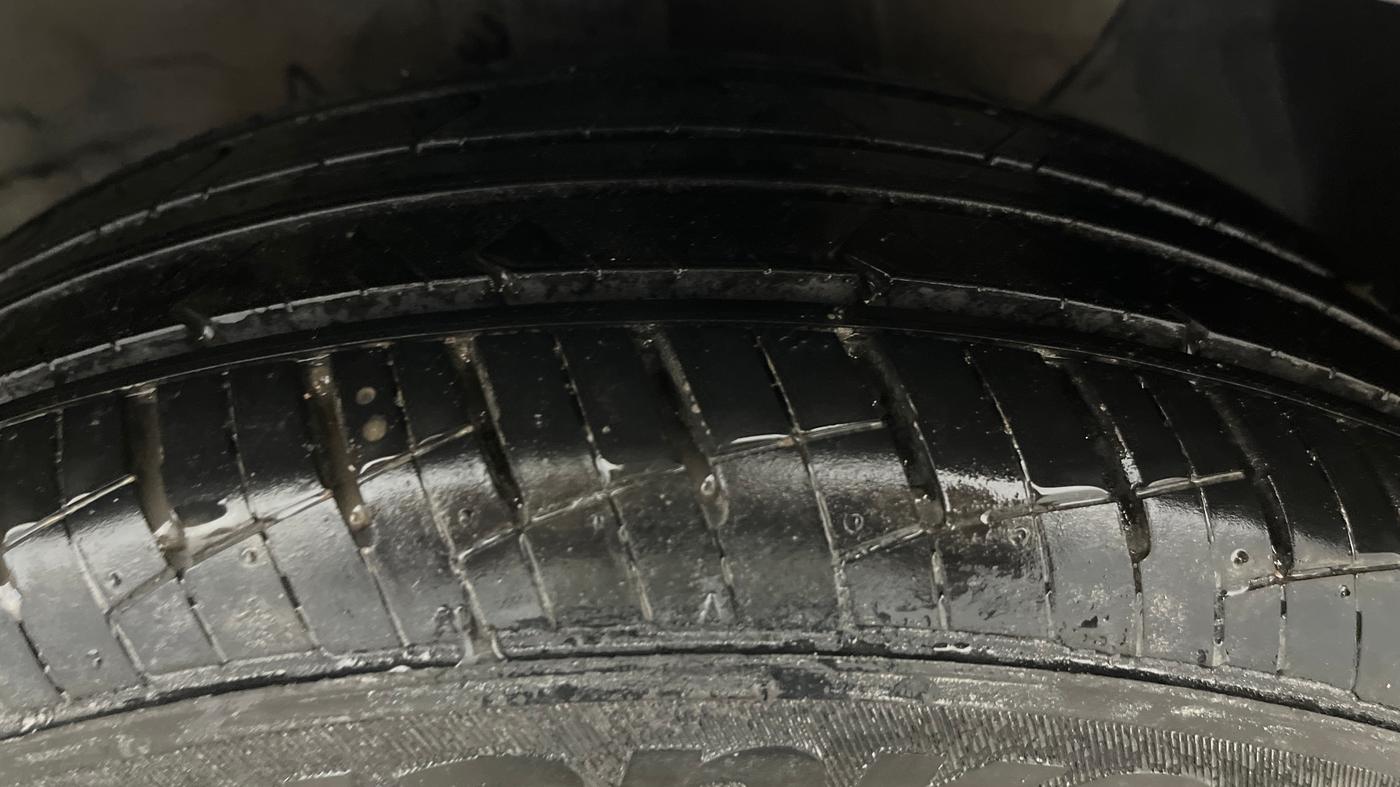 2019 Hyundai Verna 1.6 VTVT SX, Petrol, Manual, 34,369 km, Right Front Tyre Tread