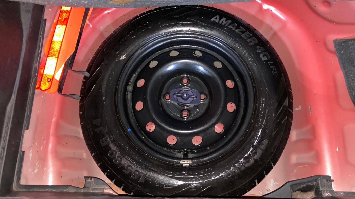 2019 Maruti Swift VXI, Petrol, Manual, 65,760 km, Spare Tyre