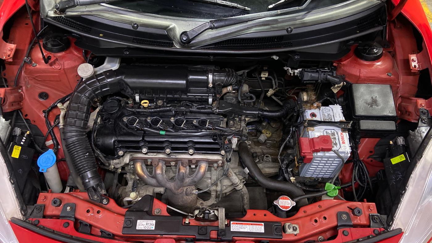 2019 Maruti Swift VXI, Petrol, Manual, 65,760 km, Engine View