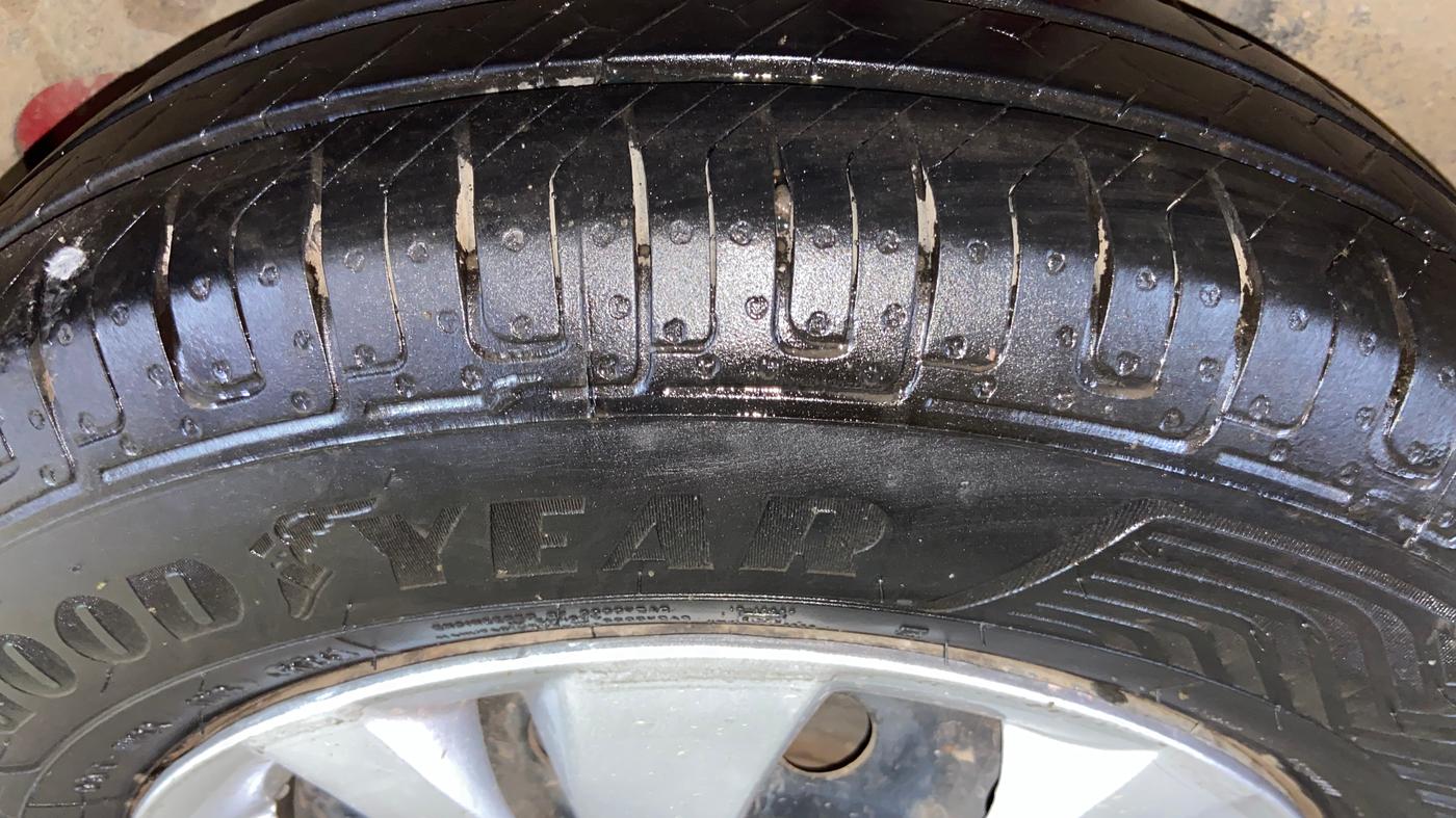 2019 Maruti Swift VXI, Petrol, Manual, 65,760 km, Left Rear Tyre Tread