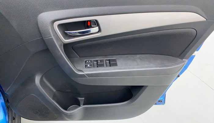 2016 Maruti Vitara Brezza ZDI PLUS DUAL TONE, Diesel, Manual, 57,838 km, Driver Side Door Panels Control