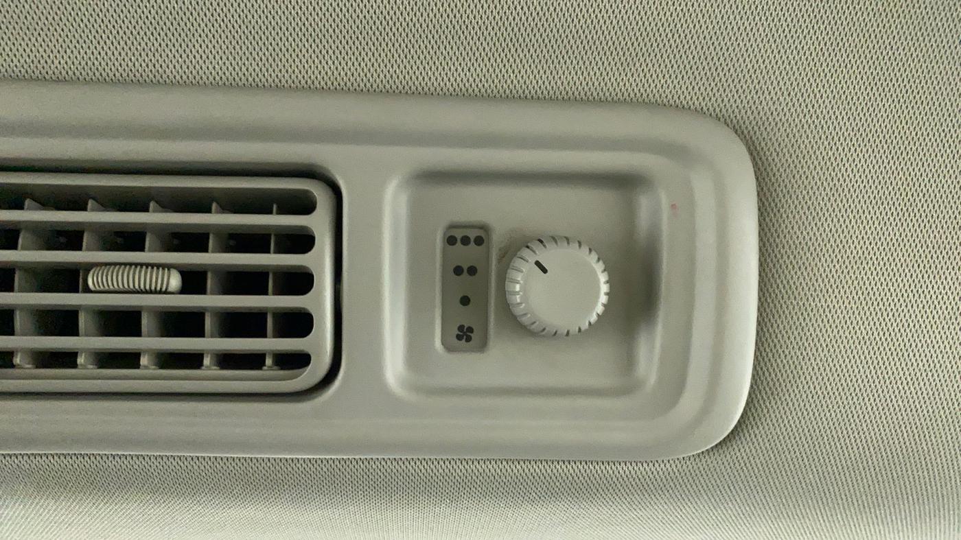 2020 Maruti XL6 ALPHA MT, Petrol, Manual, 81,315 km, Rear AC Temperature Control