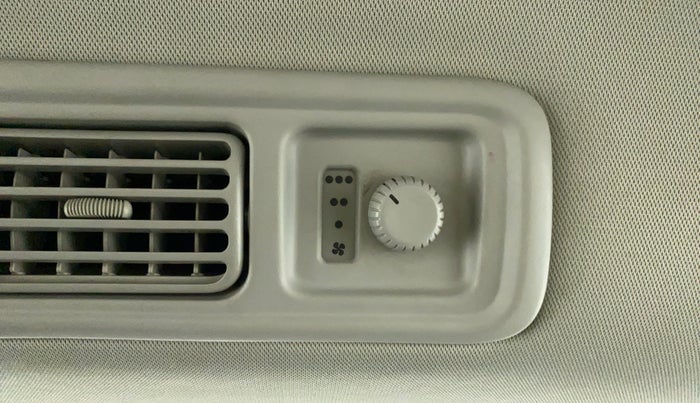 2020 Maruti XL6 ALPHA MT, Petrol, Manual, 81,315 km, Rear AC Temperature Control