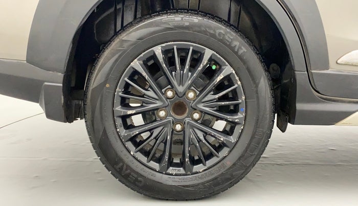 2020 Maruti XL6 ALPHA MT, Petrol, Manual, 81,315 km, Right Rear Wheel