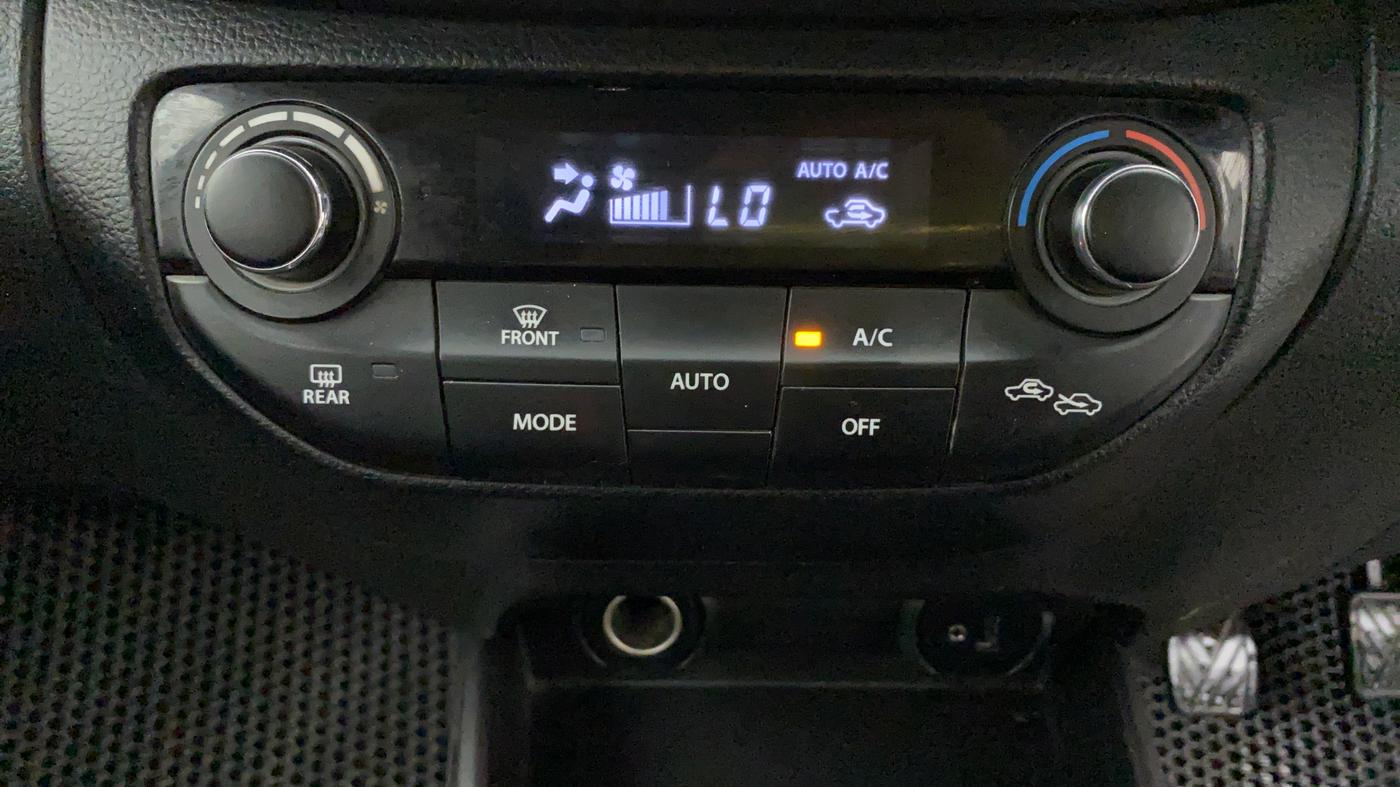 2020 Maruti XL6 ALPHA MT, Petrol, Manual, 81,315 km, Automatic Climate Control