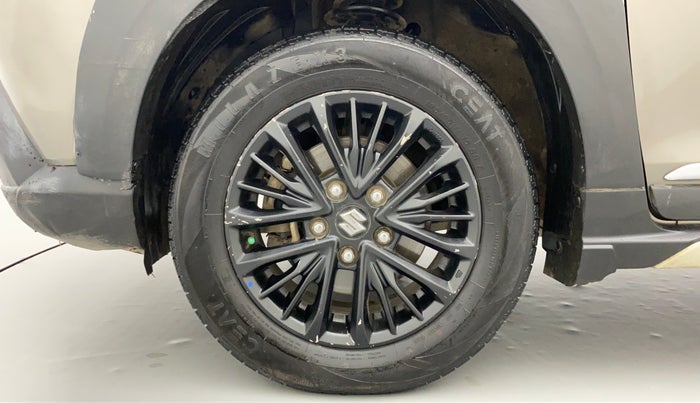 2020 Maruti XL6 ALPHA MT, Petrol, Manual, 81,315 km, Left Front Wheel