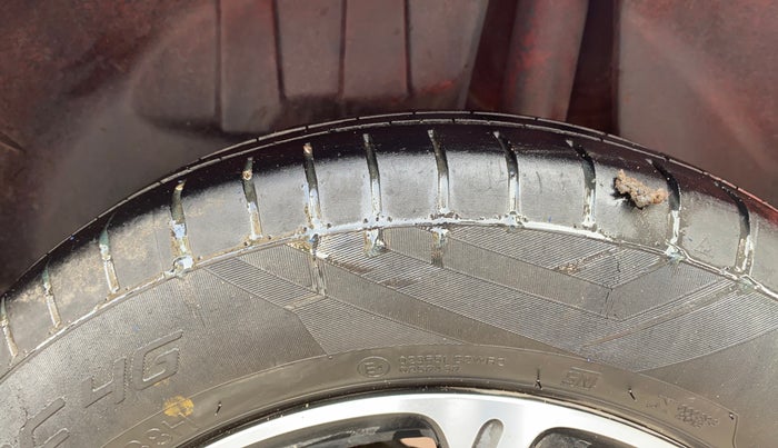 2018 Maruti Swift ZXI PLUS, Petrol, Manual, 33,345 km, Left Rear Tyre Tread