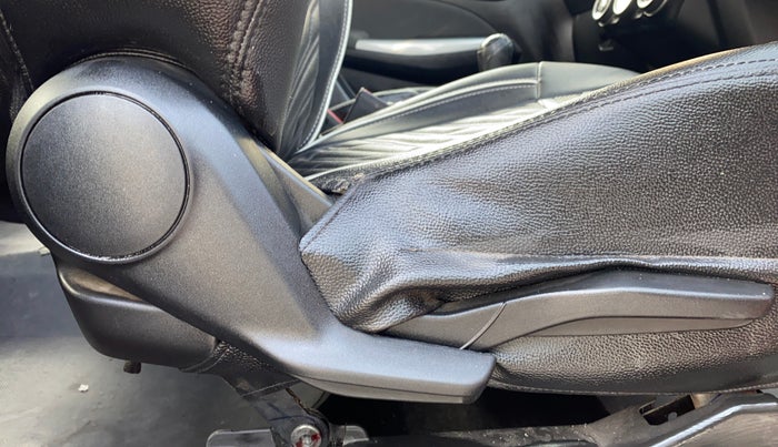 2018 Maruti Swift ZXI PLUS, Petrol, Manual, 33,345 km, Driver Side Adjustment Panel