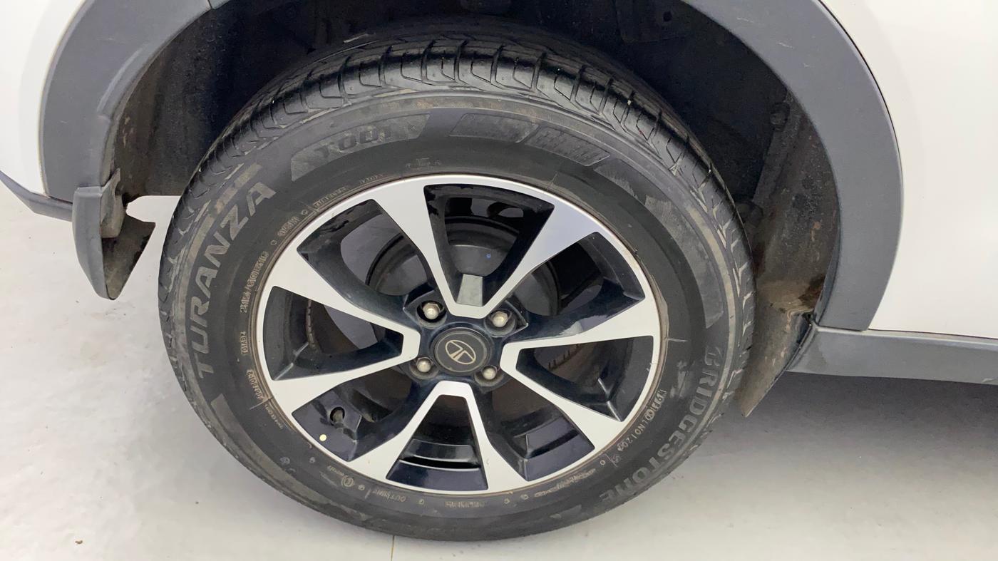 2020 Tata NEXON XZ PLUS PETROL, Petrol, Manual, 52,997 km, Right Rear Wheel