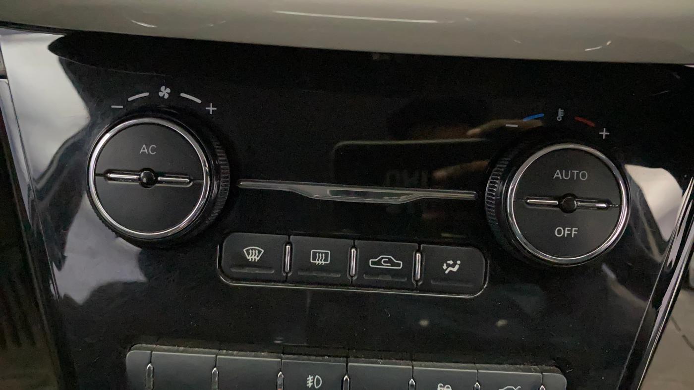 2020 Tata NEXON XZ PLUS PETROL, Petrol, Manual, 52,997 km, Automatic Climate Control
