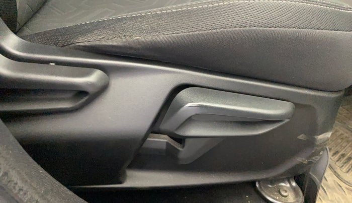 2020 Tata NEXON XZ PLUS PETROL, Petrol, Manual, 52,997 km, Driver Side Adjustment Panel