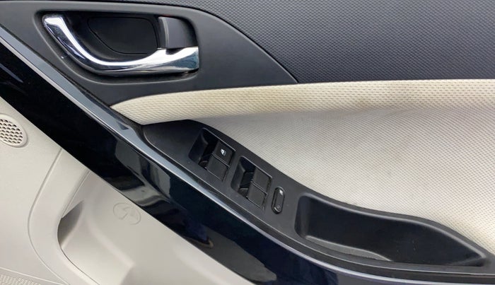 2020 Tata NEXON XZ PLUS PETROL, Petrol, Manual, 52,997 km, Driver Side Door Panels Control