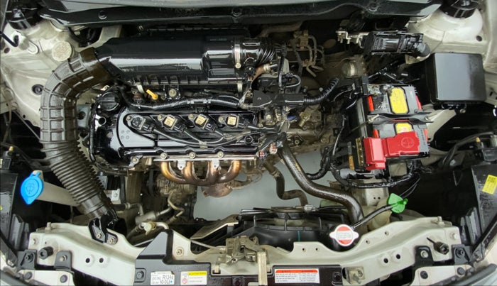 2018 Maruti Swift VXI D, Petrol, Manual, 44,843 km, Engine Bonet View