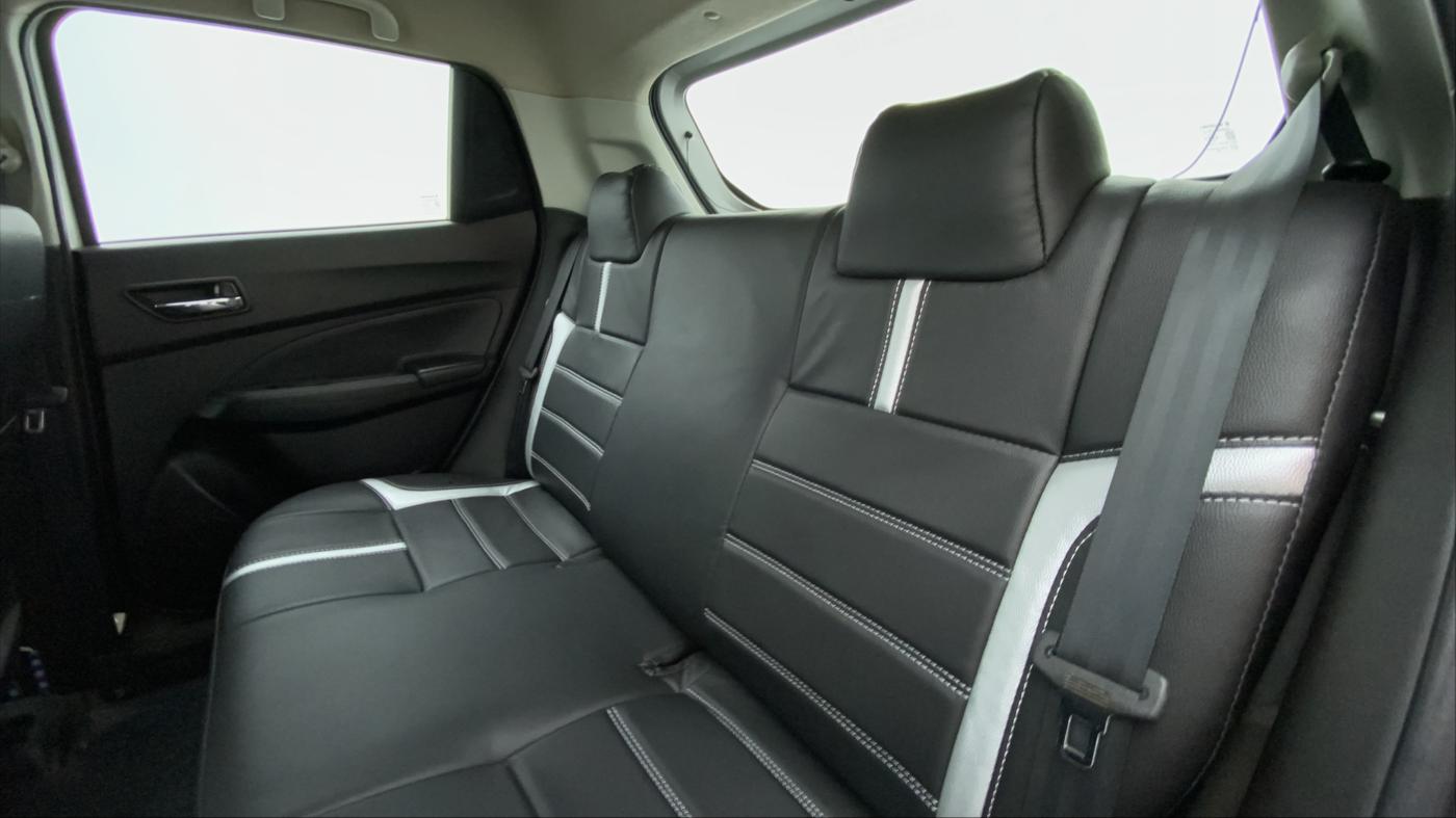 2018 Maruti Swift VXI D, Petrol, Manual, 44,843 km, Right Side Door Cabin View