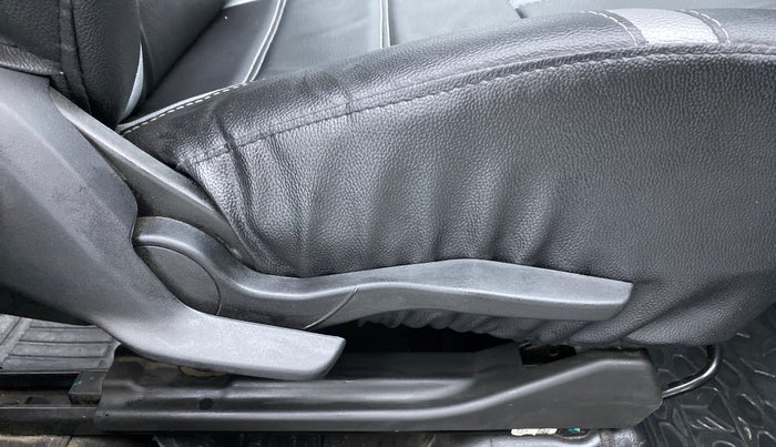 2018 Maruti Swift VXI D, Petrol, Manual, 44,843 km, Driver Side Adjustment Panel