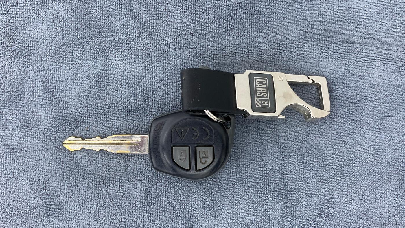 2018 Maruti Swift VXI D, Petrol, Manual, 44,843 km, Key Close-up