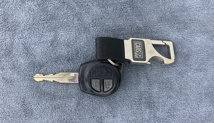 2018 Maruti Swift VXI D, Petrol, Manual, 44,843 km, Key Close-up
