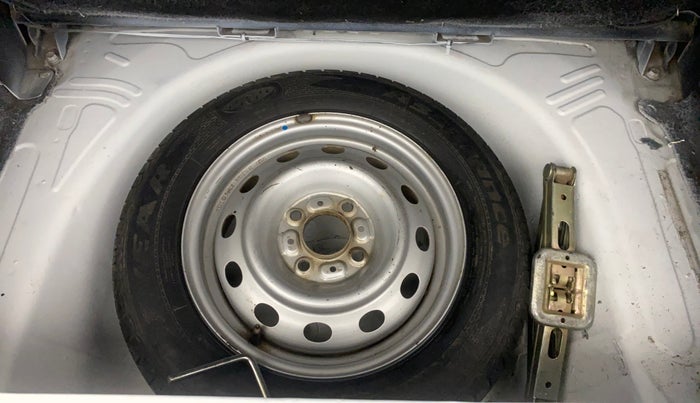 2013 Toyota Etios Liva GD, Diesel, Manual, 1,27,795 km, Spare Tyre