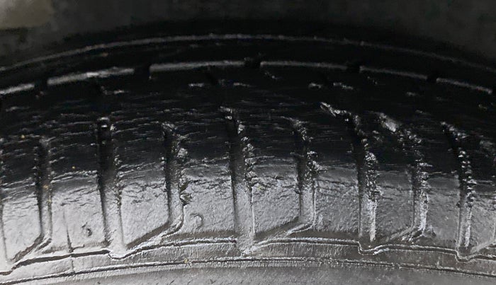 2011 Hyundai i10 SPORTZ 1.2, Petrol, Manual, 58,948 km, Right Rear Tyre Tread