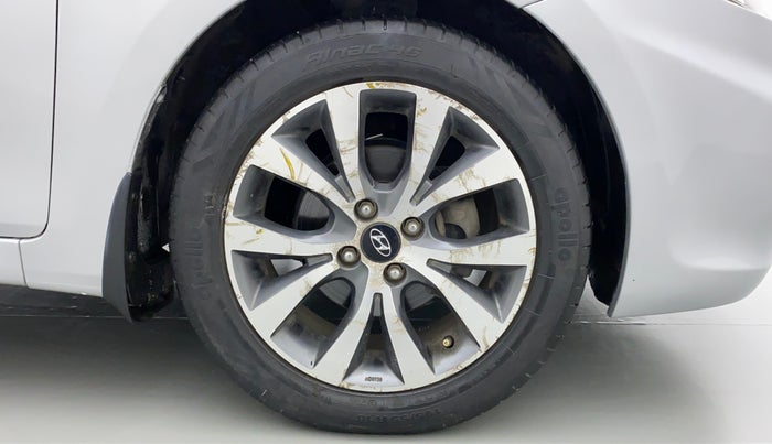 2014 Hyundai Verna FLUIDIC 1.6 SX VTVT, Petrol, Manual, 76,896 km, Right Front Wheel