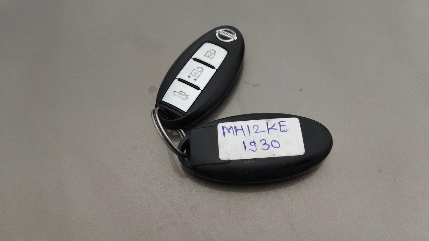 2013 Nissan Sunny XL CVT, Petrol, Automatic, 70,745 km, Key Close Up