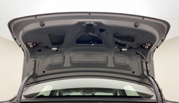 2019 Hyundai Xcent SX 1.2, Petrol, Manual, 18,590 km, Boot Door Open