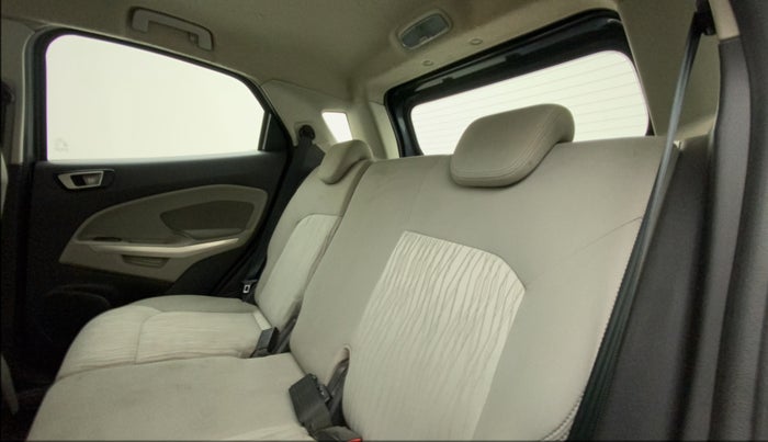 2014 Ford Ecosport TITANIUM 1.0L ECOBOOST, Petrol, Manual, 87,985 km, Right Side Rear Door Cabin