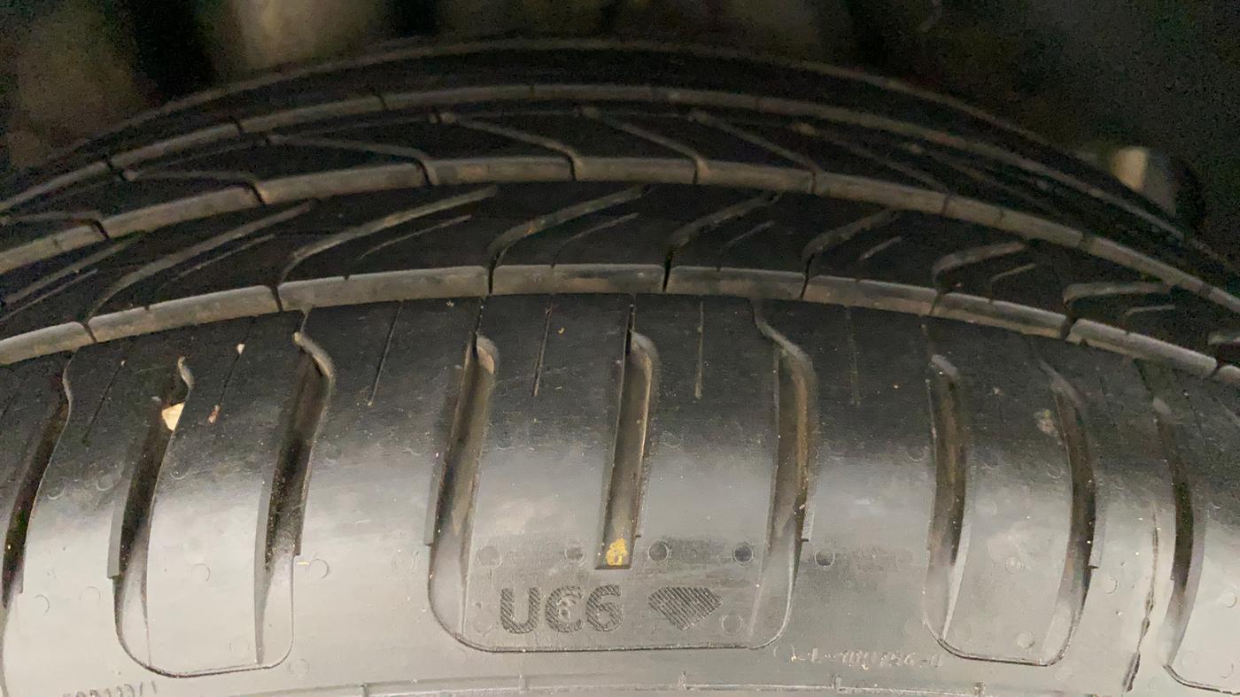 2018 Skoda Octavia L&K 1.8 TSI AT, Petrol, Automatic, 24,935 km, Right Rear Tyre Tread