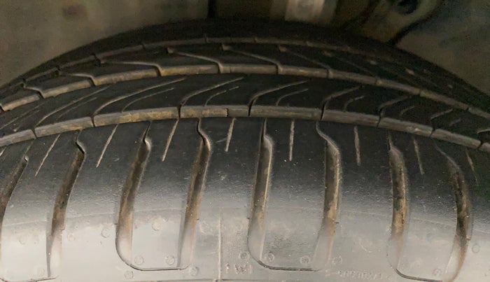 2018 Skoda Octavia L&K 1.8 TSI AT, Petrol, Automatic, 24,935 km, Left Front Tyre Tread