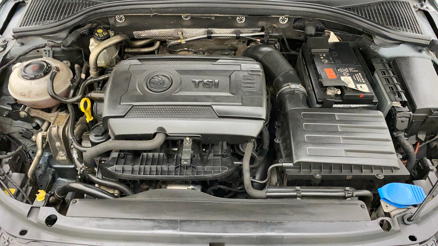 2018 Skoda Octavia L&K 1.8 TSI AT, Petrol, Automatic, 24,935 km, Open Bonet