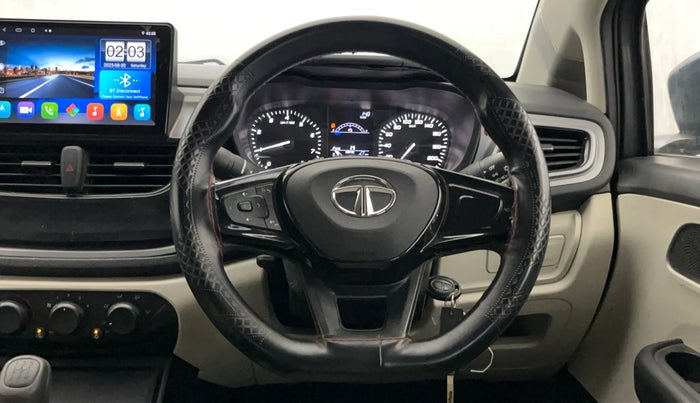 2022 Tata ALTROZ XE PETROL, Petrol, Manual, 26,076 km, Steering Wheel Close Up