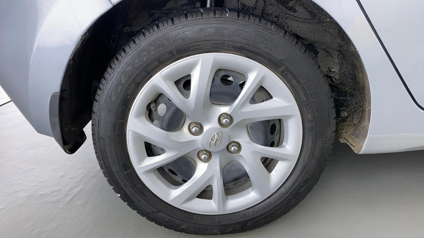 2019 Hyundai Grand i10 MAGNA 1.2 VTVT, CNG, Manual, 35,386 km, Right Rear Wheel
