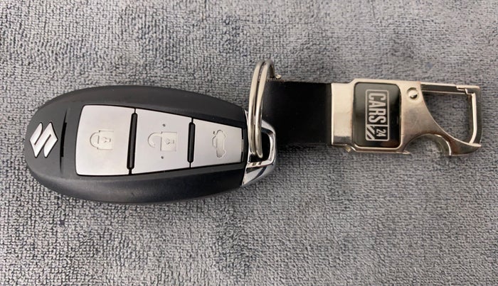 2021 Maruti Ciaz ZETA 1.5 SHVS MT PETROL, Petrol, Manual, 17,178 km, Key Close Up