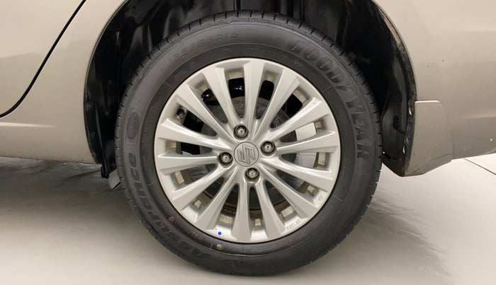 2021 Maruti Ciaz ZETA 1.5 SHVS MT PETROL, Petrol, Manual, 17,178 km, Left Rear Wheel