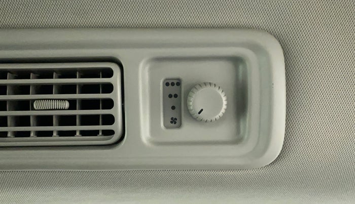 2022 Maruti XL6 ALPHA PLUS MT, Petrol, Manual, 19,231 km, Rear AC Temperature Control