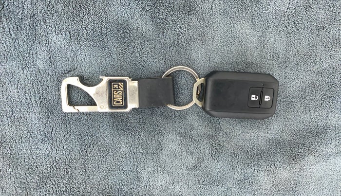 2022 Maruti XL6 ALPHA PLUS MT, Petrol, Manual, 19,231 km, Key Close Up